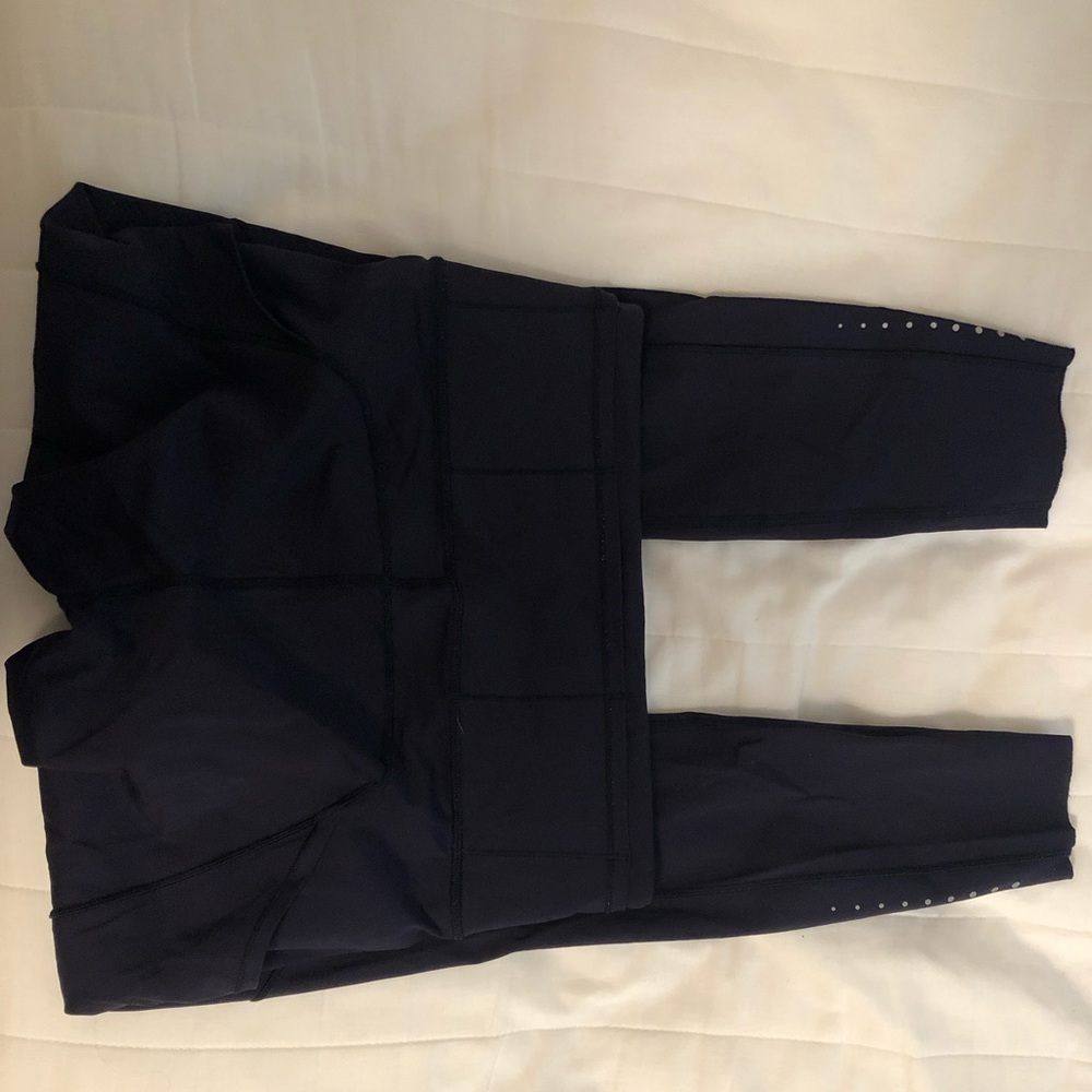 Women’s lululemon size 6 leggings fast & free